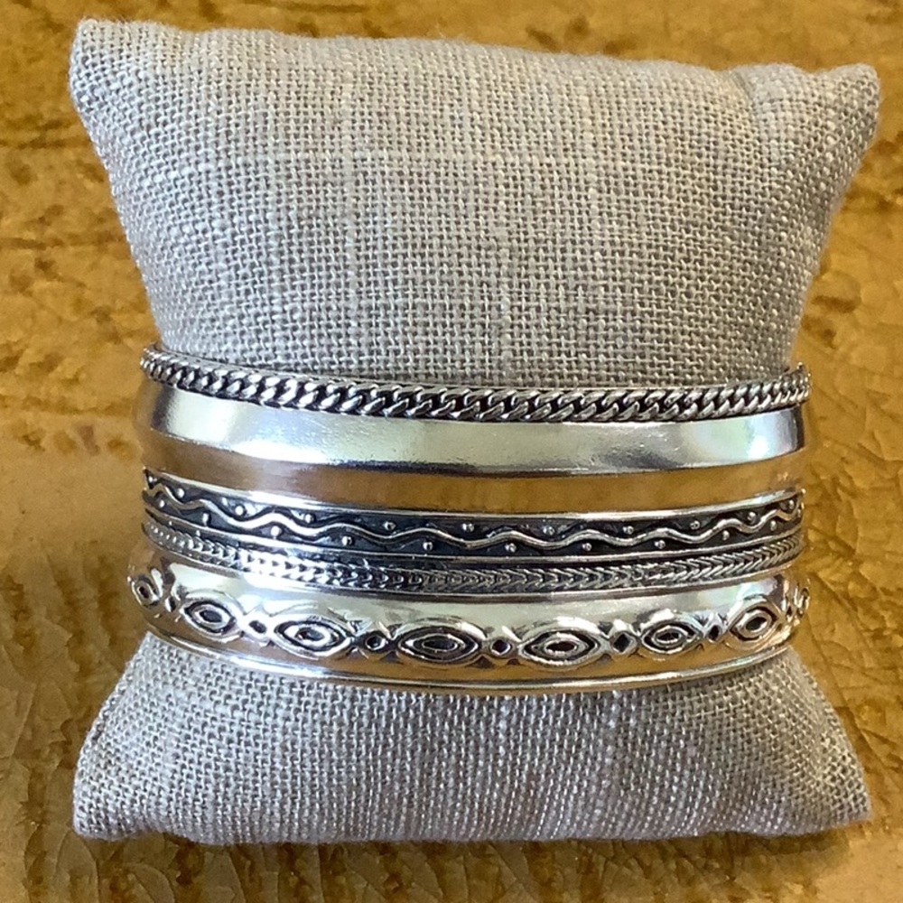 Silpada Multi Pattern Cuff B3424 - image 1